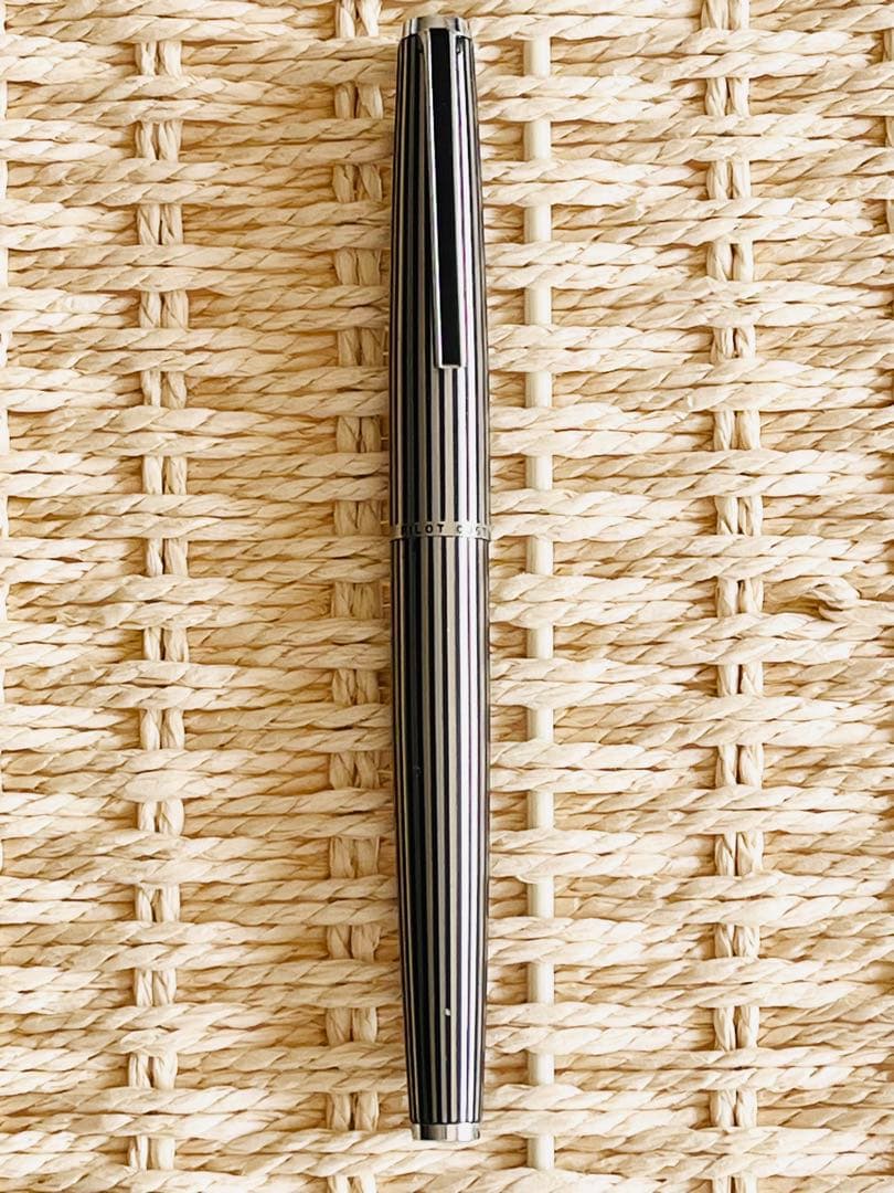 パイロットカスタム　18K-WG 万年筆 美品