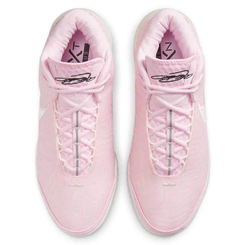 （新品未使用）NIKE スニーカー 25.5㎝