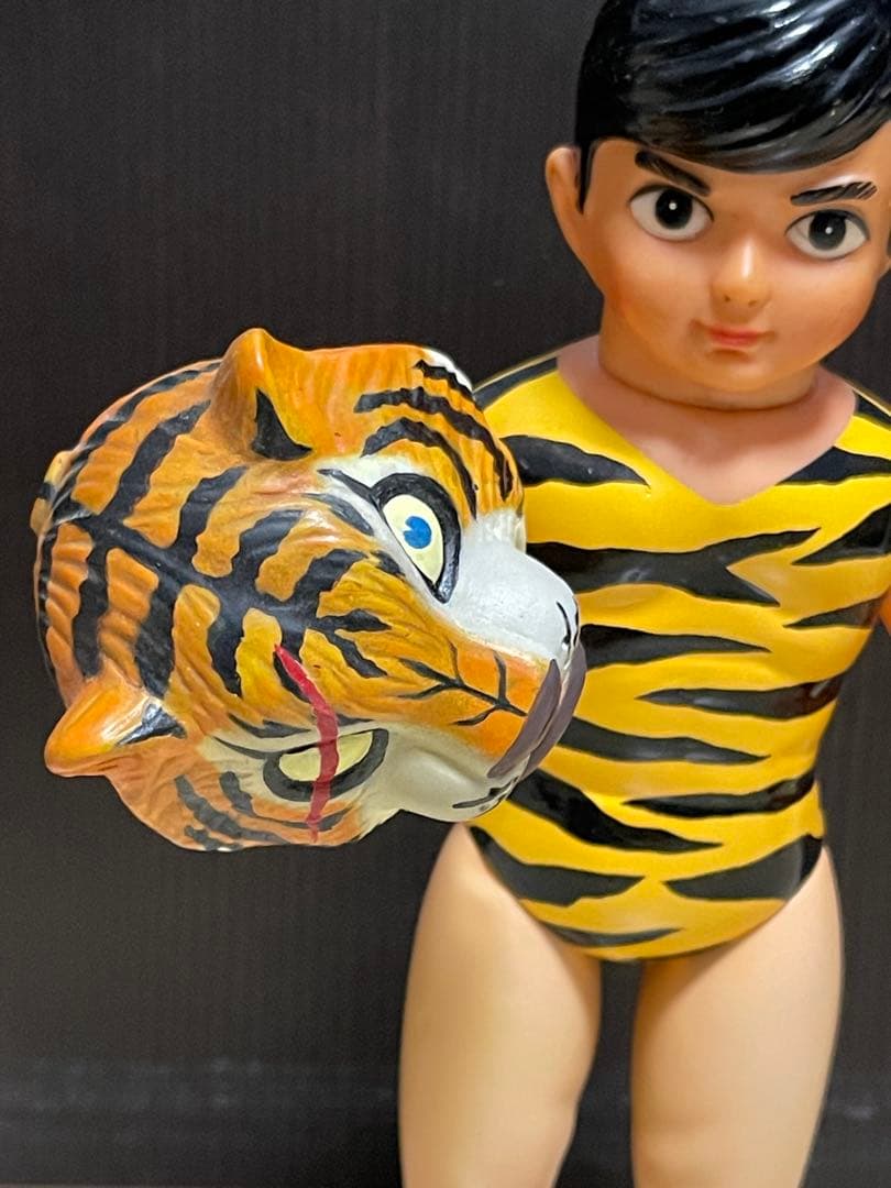 中嶋製作所　タイガーマスク　ソフビ　ビックタイガーリペイント品　面取れフィギュア