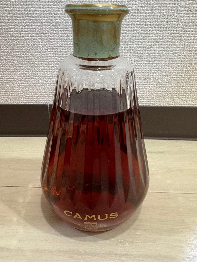 natural　カミュコニャック　バカラクリスタルボトル　未開栓