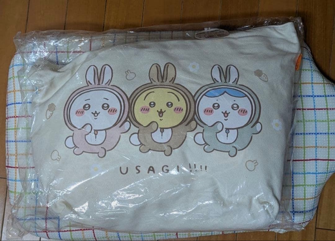 【未使用・未開封】ちいかわ ハッピーバック 2023年（卯年）福袋