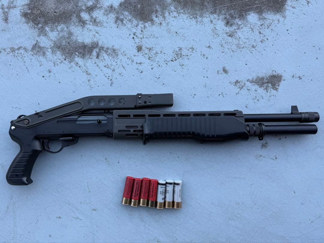 spas12 メタルストック付き　東京マルイエアーショットガン