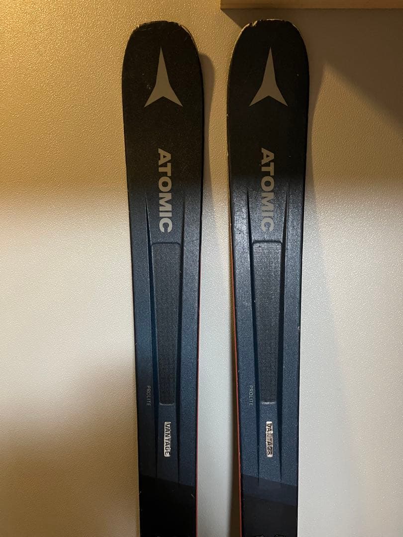 スキー板　ATOMIC VANTAGE86C 181cm