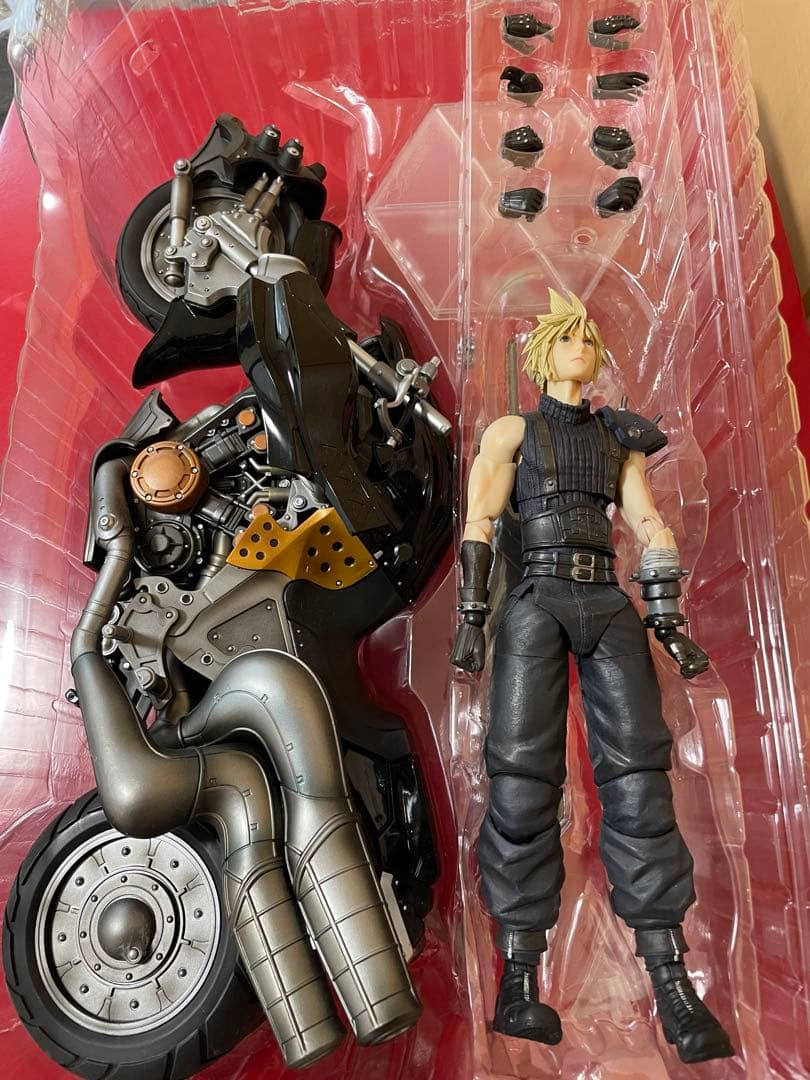 カピ　FF7リメイク プレイアーツ改 クラウド