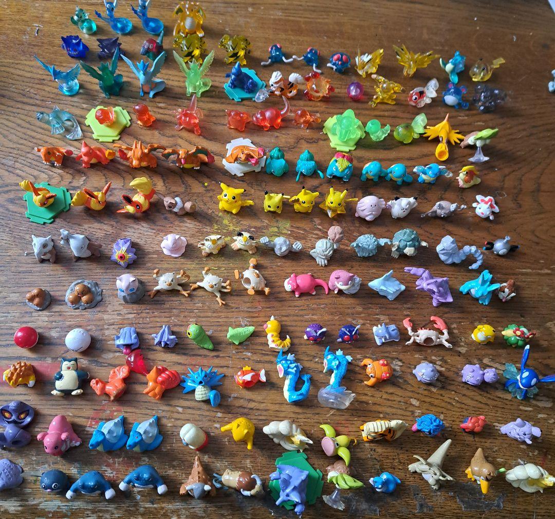 d*2様 ポケモン　鉛筆キャップフィギュア　136個　初期、クリア多数