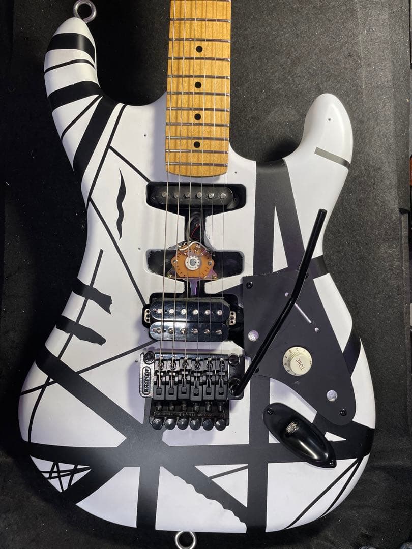 格安放出レストア❗️ESP製kramer FOCUS3000ボディで白黒フランケン