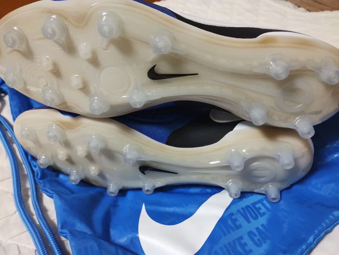 ティエンポレジェンド10 エリート AG PRO ２７センチ