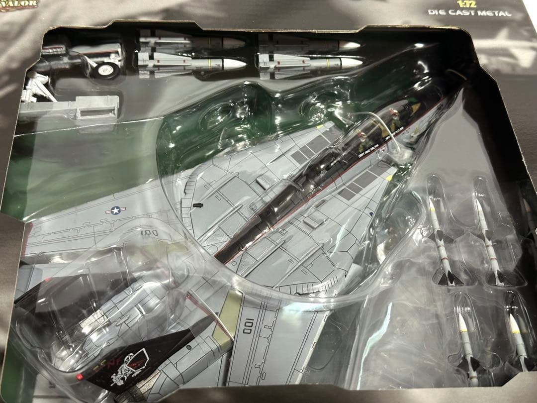 UNIMAX 1/72 F-14A トムキャット VF-154