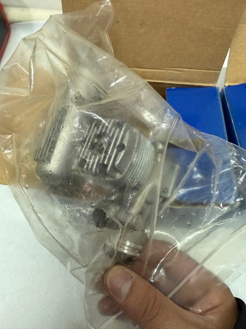 OS MAX エンジン部品 2個セット