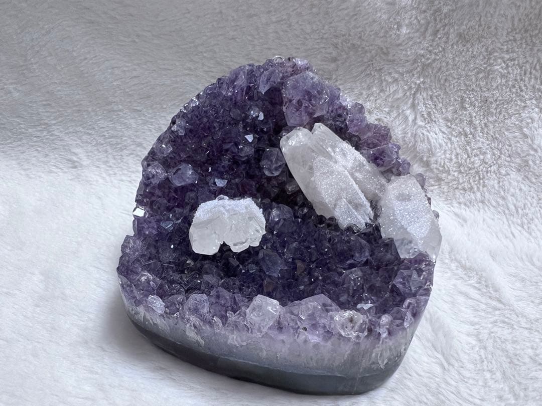 アメジストドーム　カルサイト共生