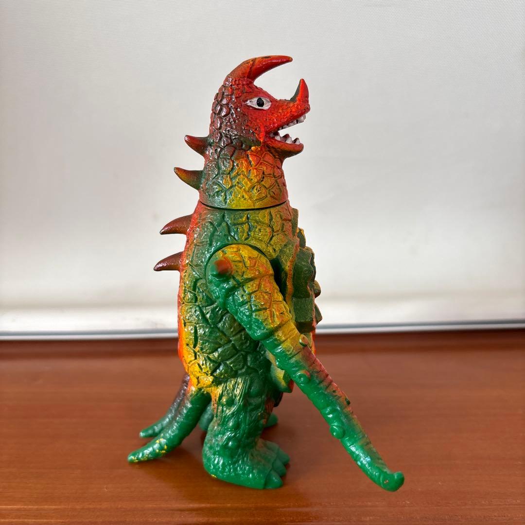 ポピー　キングザウルス　アストロモンス