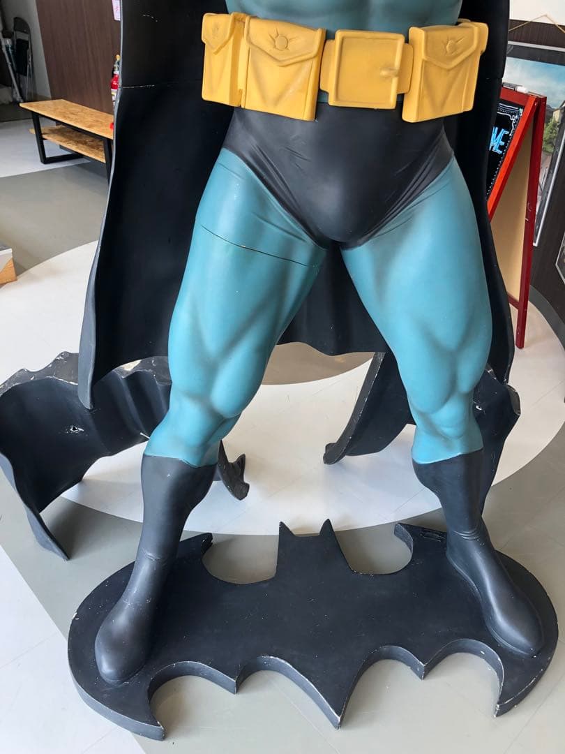 バッドマン等身大フィギュア