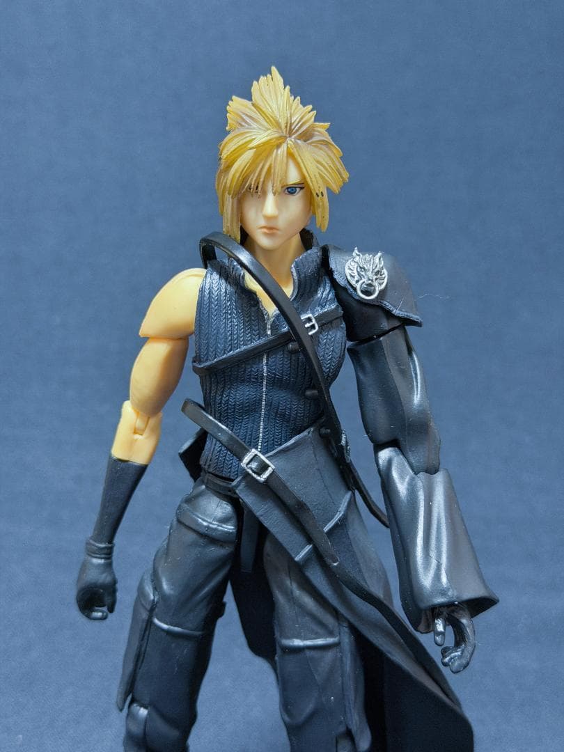 中古 ファイナルファンタジー7 プレイアーツ クラウド＆フェンリル