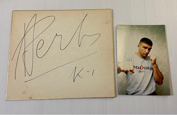 K‐1 ピーターアーツ サイン入りTシャツ/サイン入りグローブ/フィギュア他