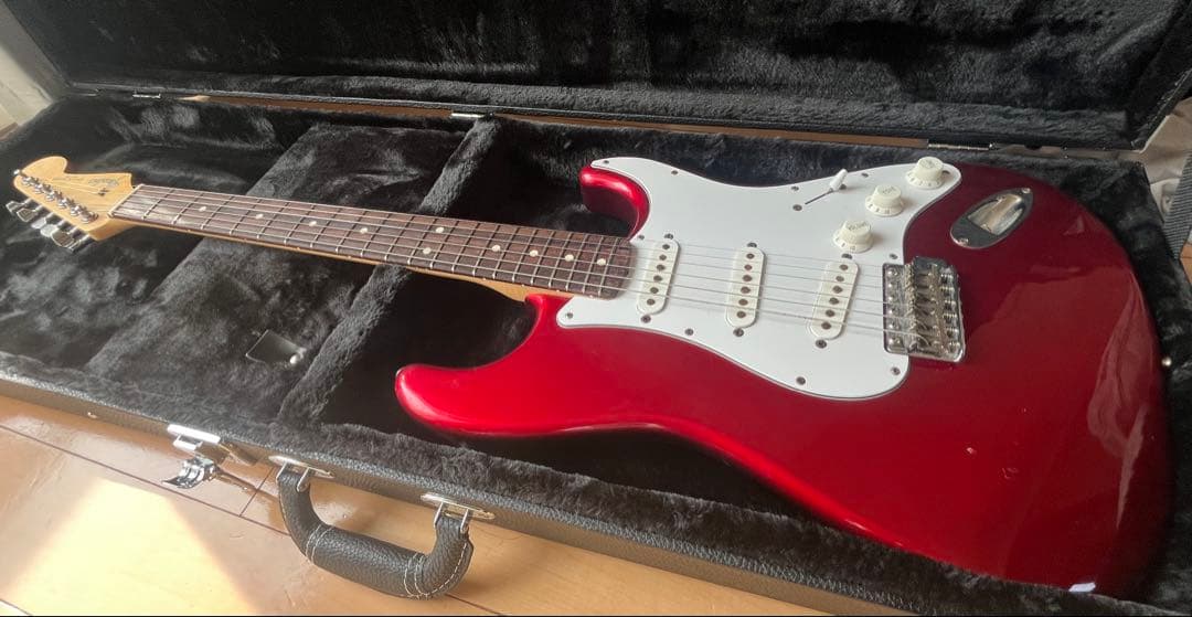Fender Japan ST-43フジゲン製ストラトキャスター　アップルレッド