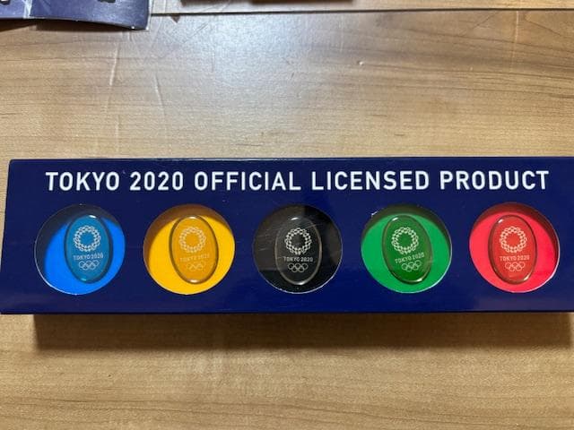 東京2020　ピンバッジ　オリンピックエンブレム