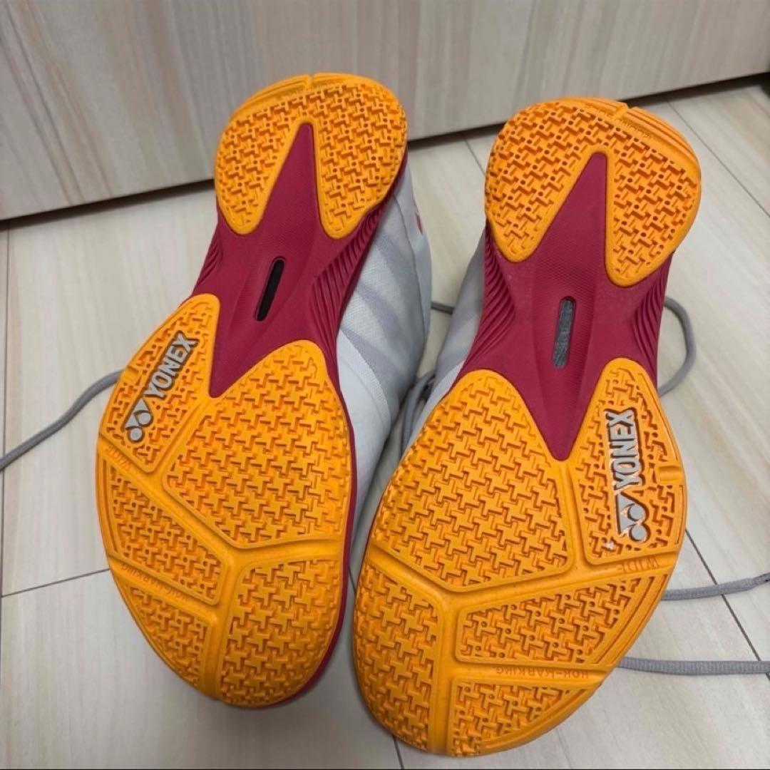 YONEX ヨネックスパワークッションコンフオートZWMD ホワイト24.5