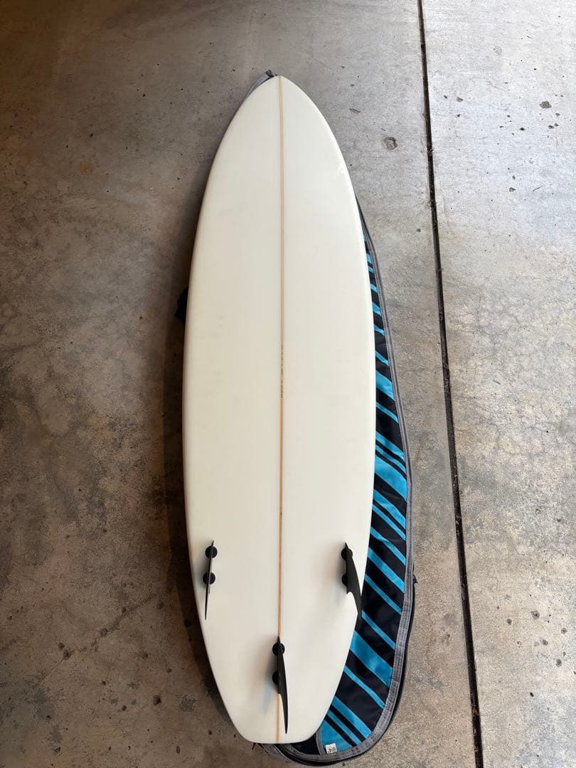 【送料無料】初心者向け　SCELL サーフボード4点セット　ショート6'3\"