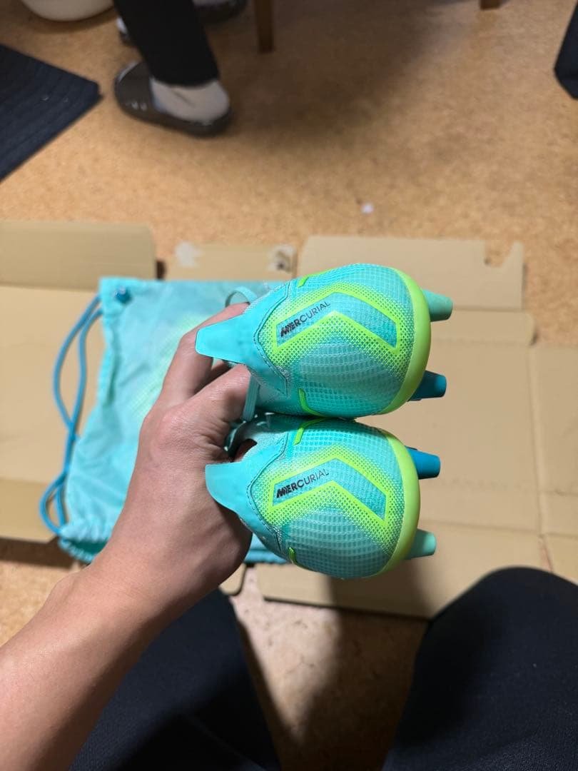 サッカースパイク　NIKE ヴェイパー14エリートAG