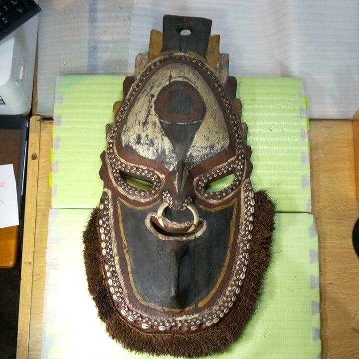 パプアニューギニア　お面　マスク　木製　木彫り　 壁掛け　置物　インテリア