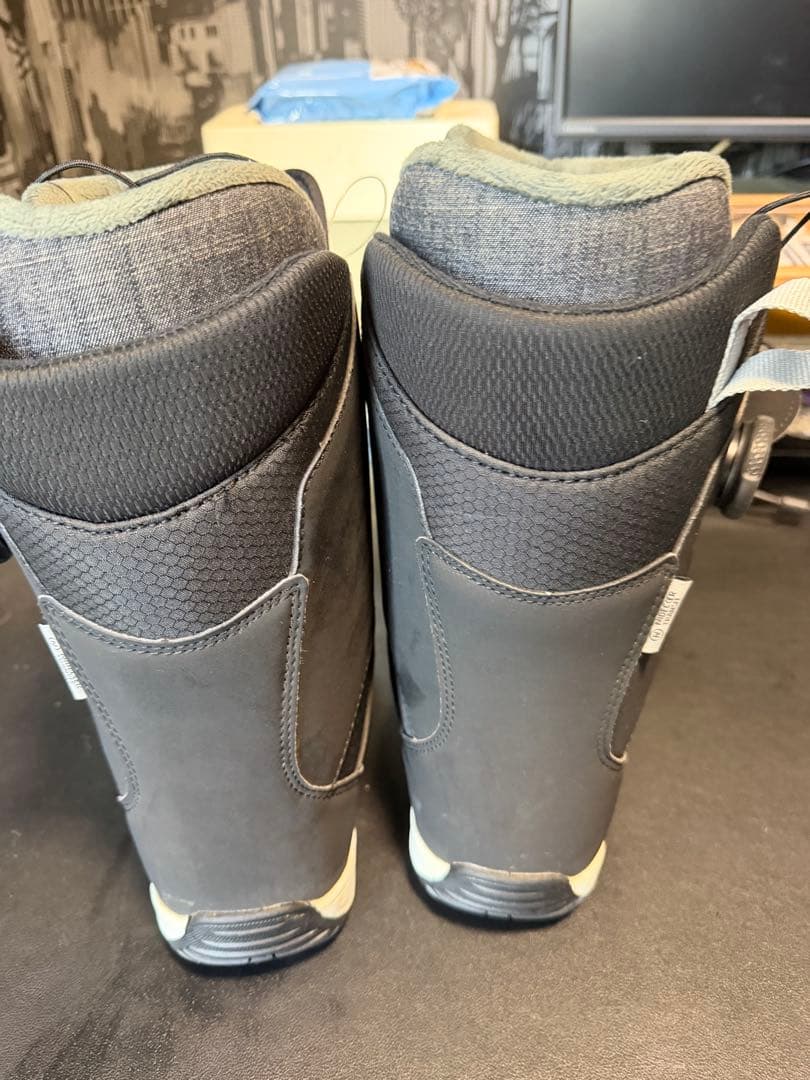 NIDECKERスノーボードブーツ