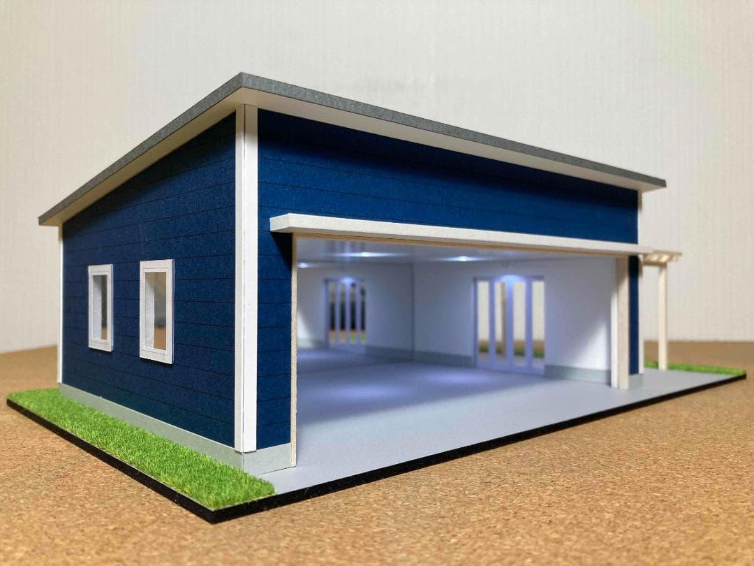 ミニカー用ジオラマ：1/43 木造パーゴラ付ガレージ（ダークブルー）ミラー貼り