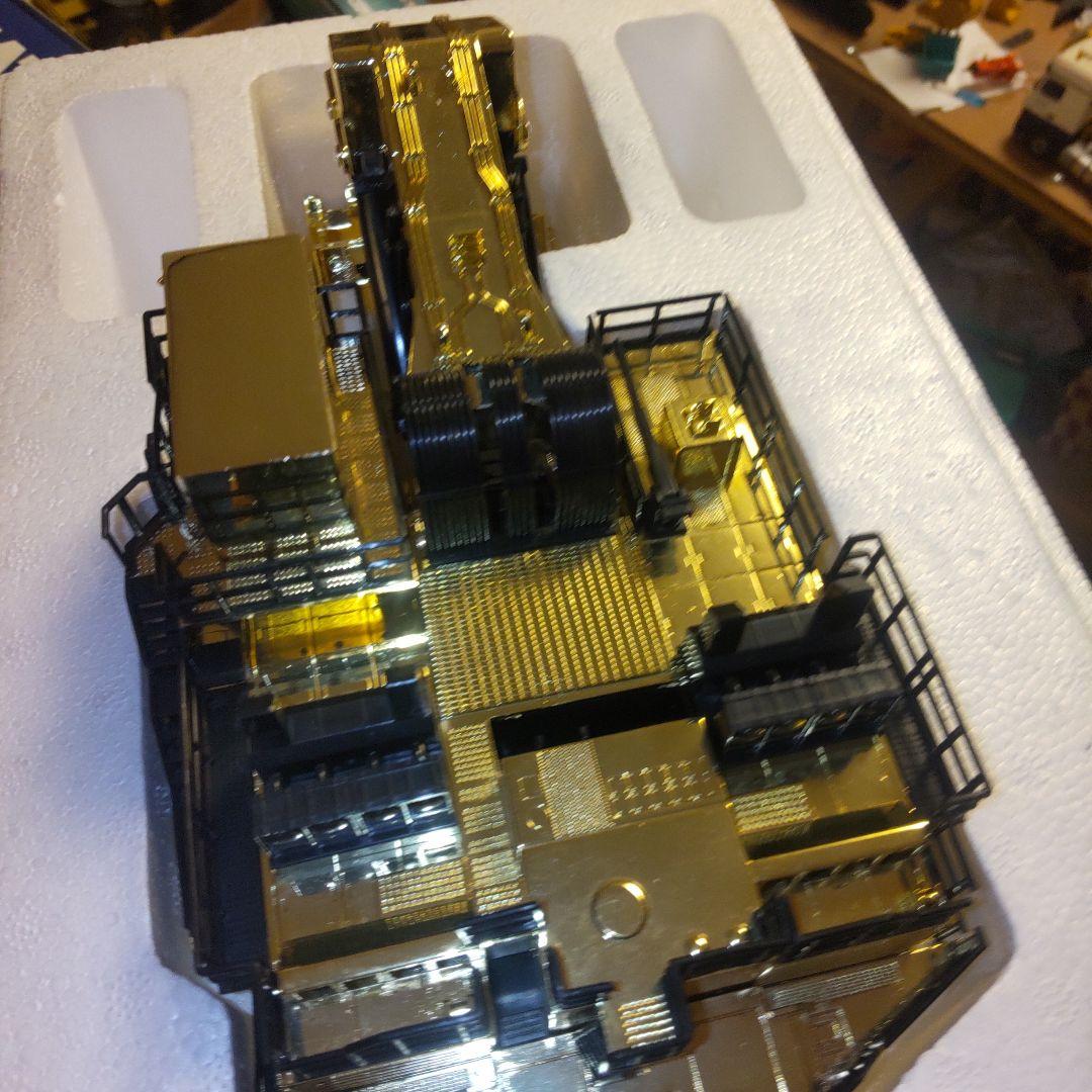 日立建機　HITACHI ZAXIS 200 EX8000 ゴールド仕様