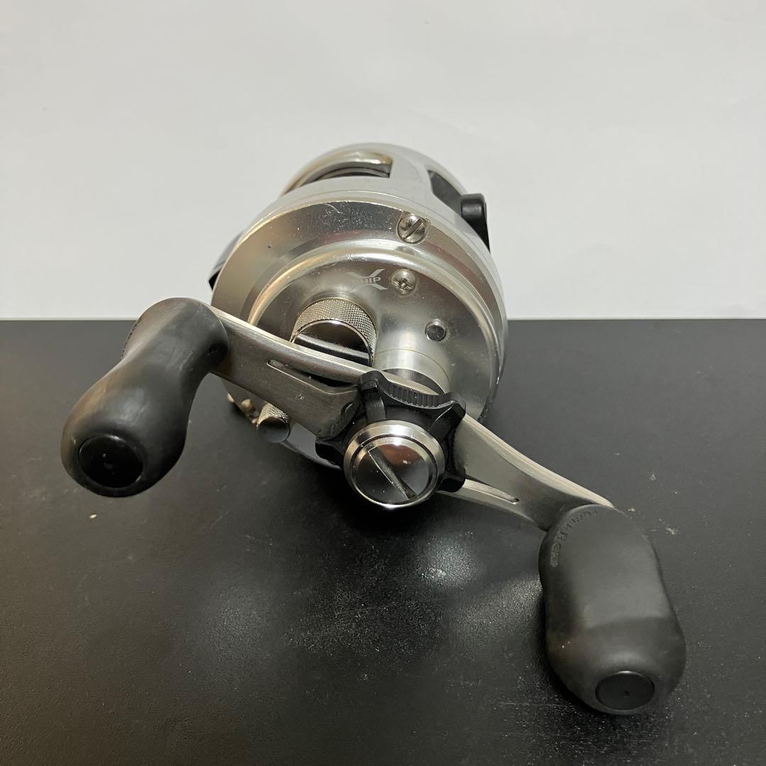 シマノ 12 カルカッタ 100 右ハンドル