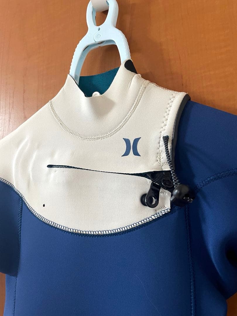 キッズ　フルスーツHurley ブルー/オフホワイト8号（132~140cm）