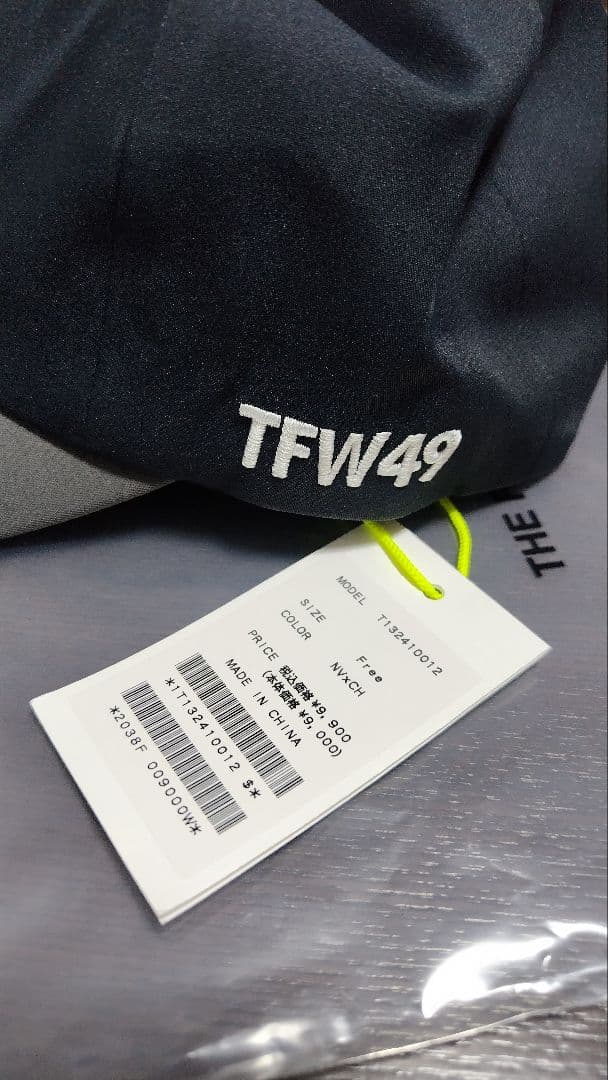 TFW49 キャップ フリーサイズ　紺/チャコール