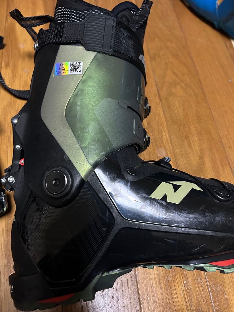 Nordica バックカントリー用アンリミテッド130 スキーブーツ