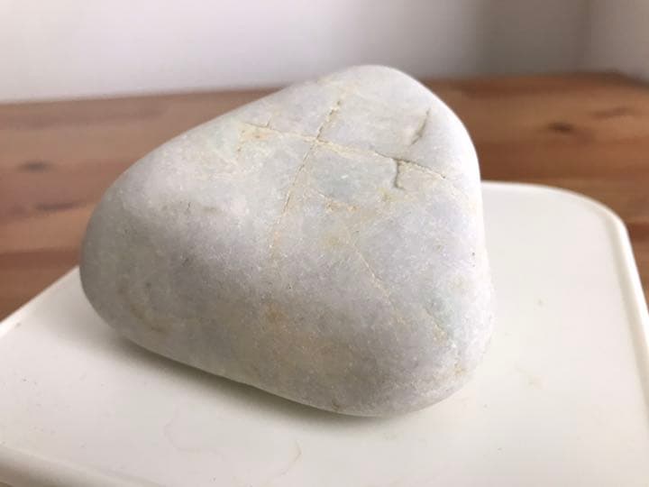 糸魚川翡翠　海石　白