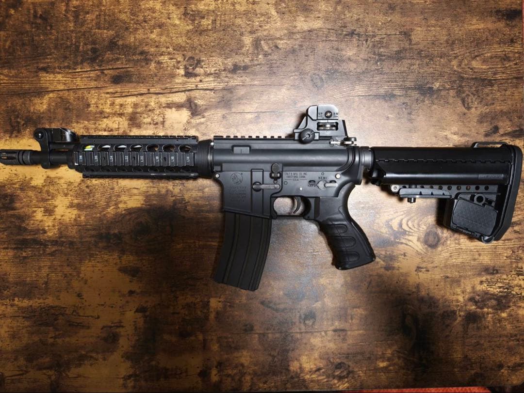 東京マルイ次世代電動ガン　M4CQB-R