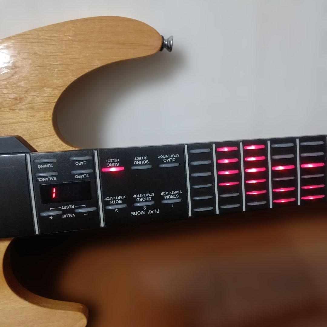 YAMAHA EZ-EG MIDIギター　ピアノやウッドベースの音がでる
