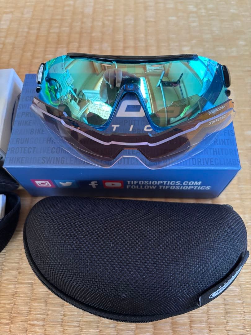 Tifosi Asian Davos サングラス Crystal Blue