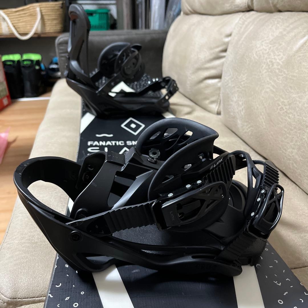 FNTC SLANTED 153 × SIMS LINK GREED2 M