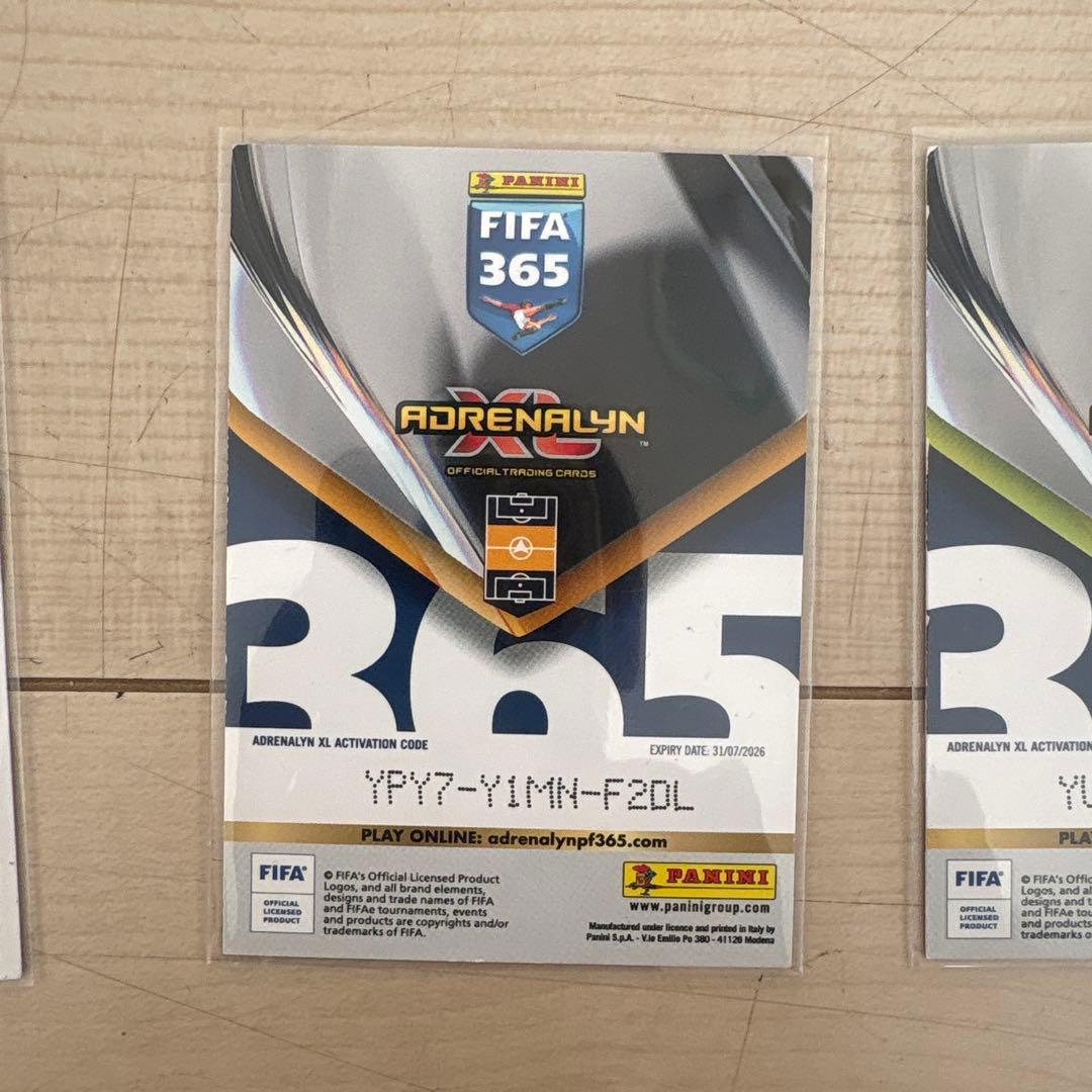 スペインで買ったサッカーカード 一つはエムバペのサイン入り