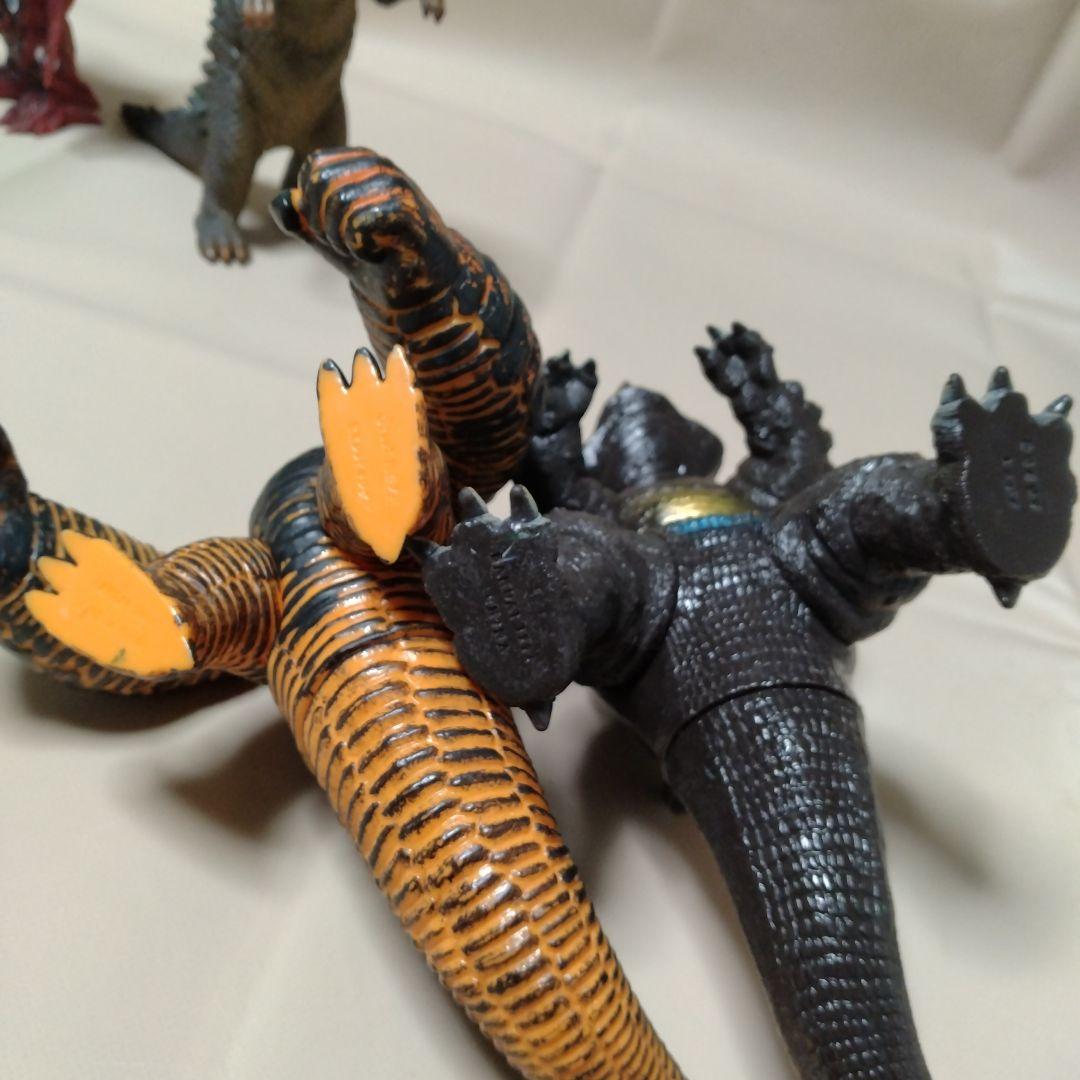 ウルトラマン怪獣　ソフビ　13体