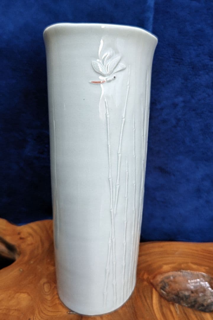 申相浩　釜谷陶房 　白磁花瓶 竹模様 トンボ