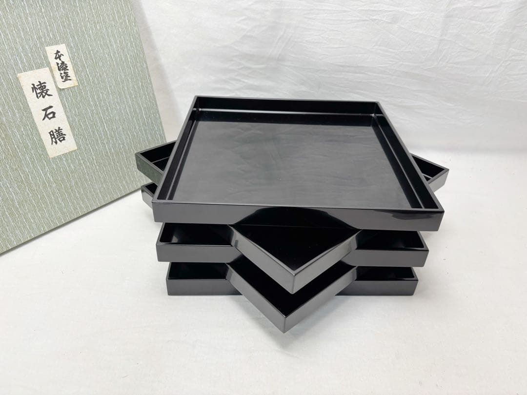 ほぼ未使用 懐石道具 木製黒真塗 会席膳 四方膳 5客揃 正角盆 懐石盆 紙箱