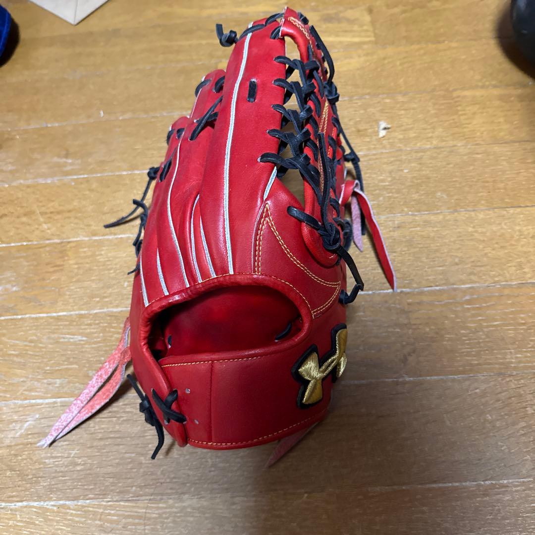 アンダーアーマー　Under Armour 硬式グローブ レッド