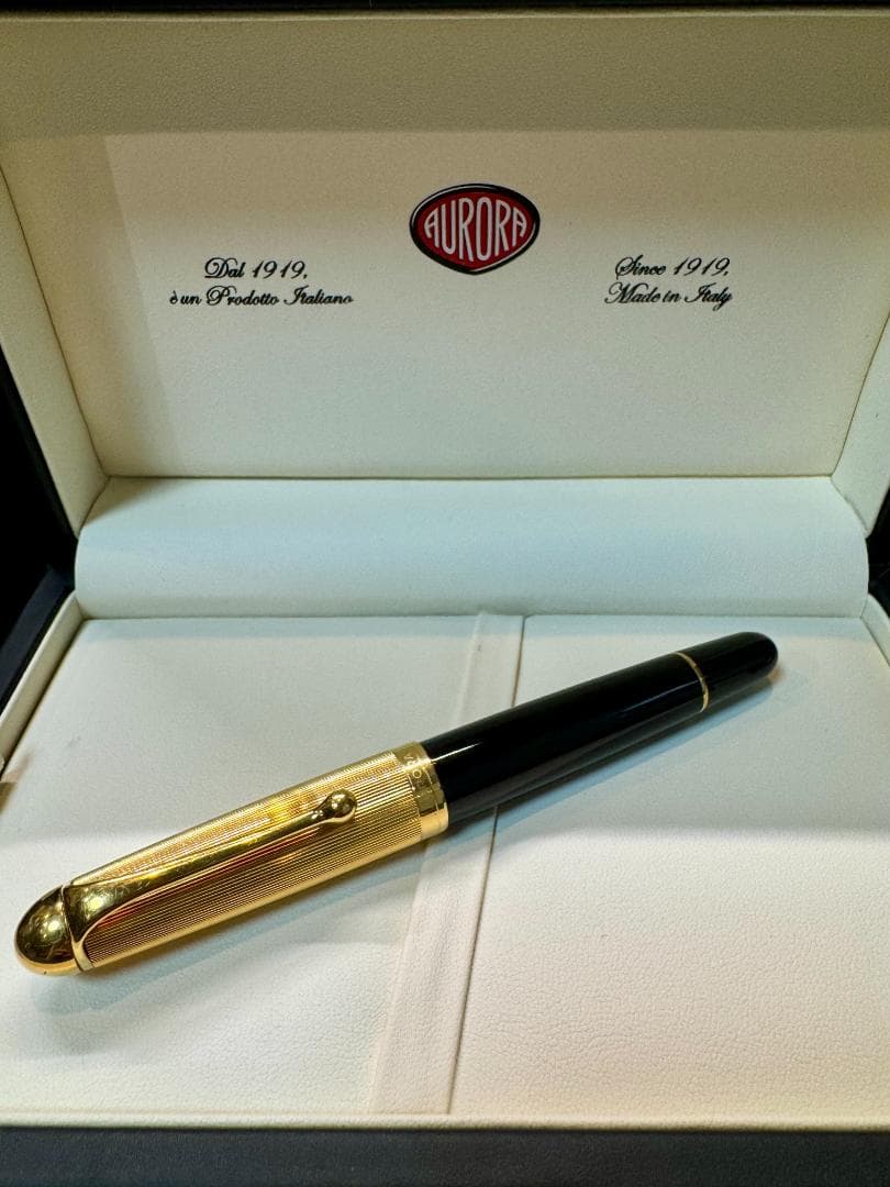 アウロラ 88（オタントット）万年筆　字幅M