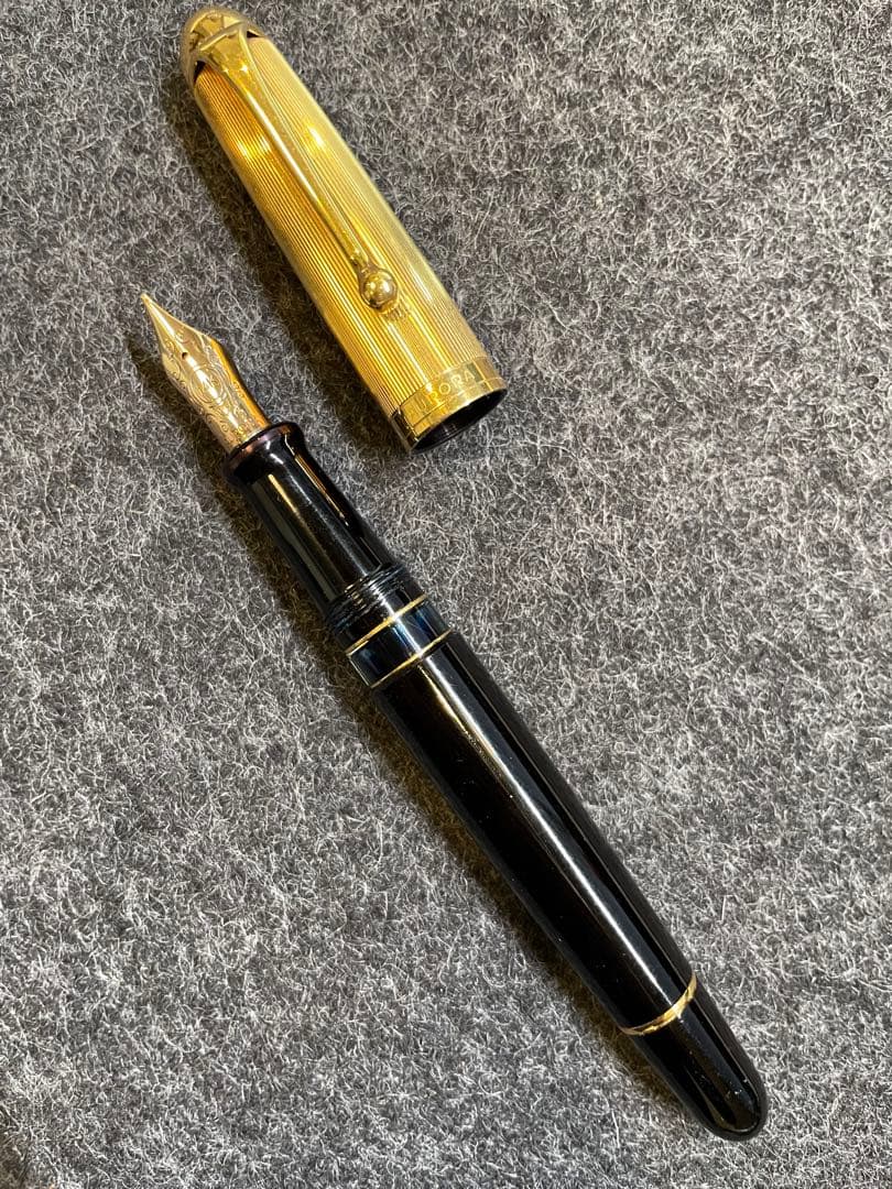 アウロラ 88（オタントット）万年筆　字幅M