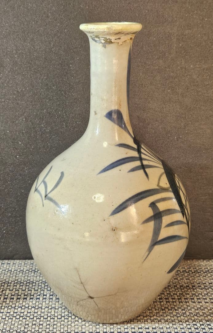 江戸時代中期　古伊万里　染付　パイナップル文様　果実文様　徳利　花入れ　茶道具