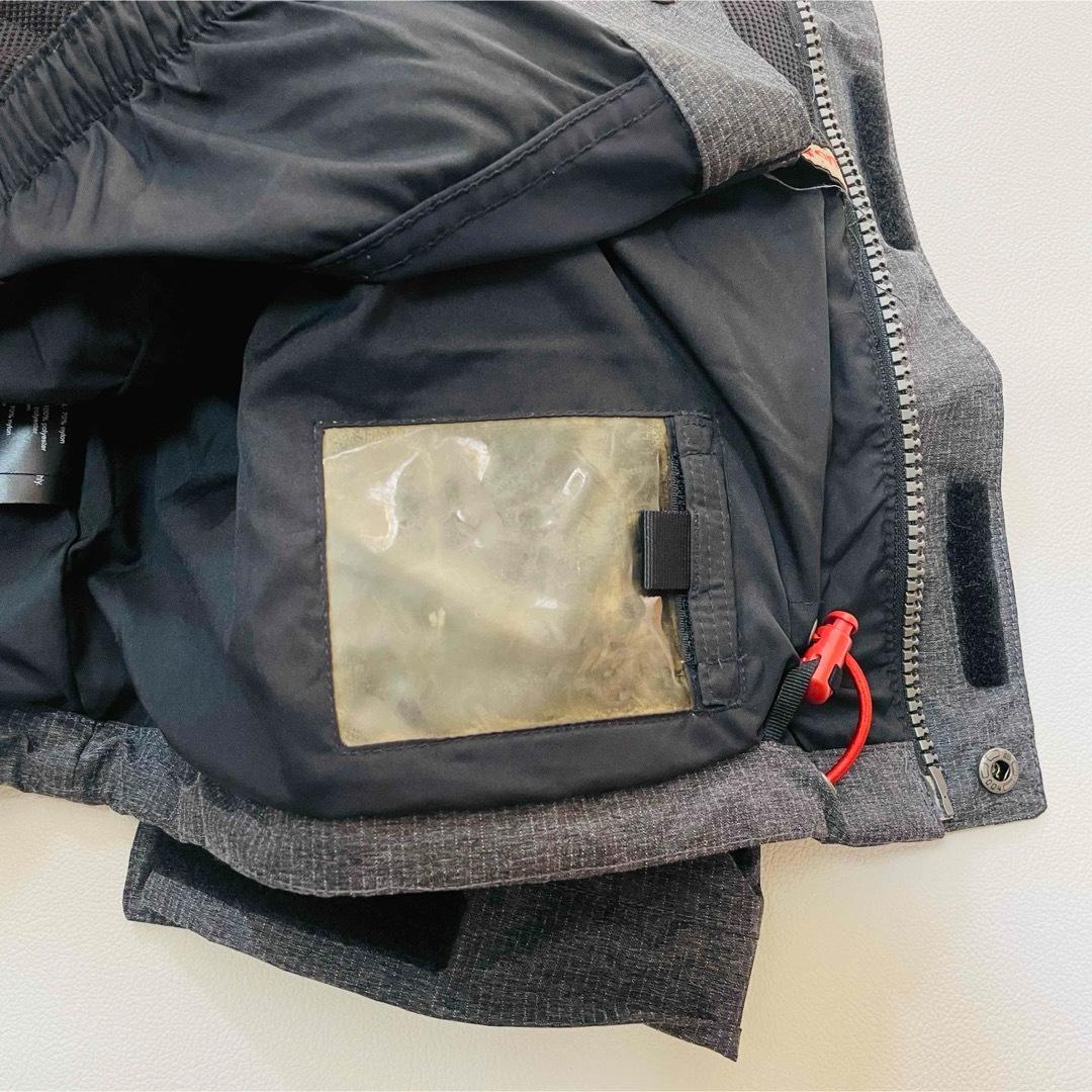 6658【美品】バートン　ジャケット　メンズ スノボウェア　ストライプ　グレー