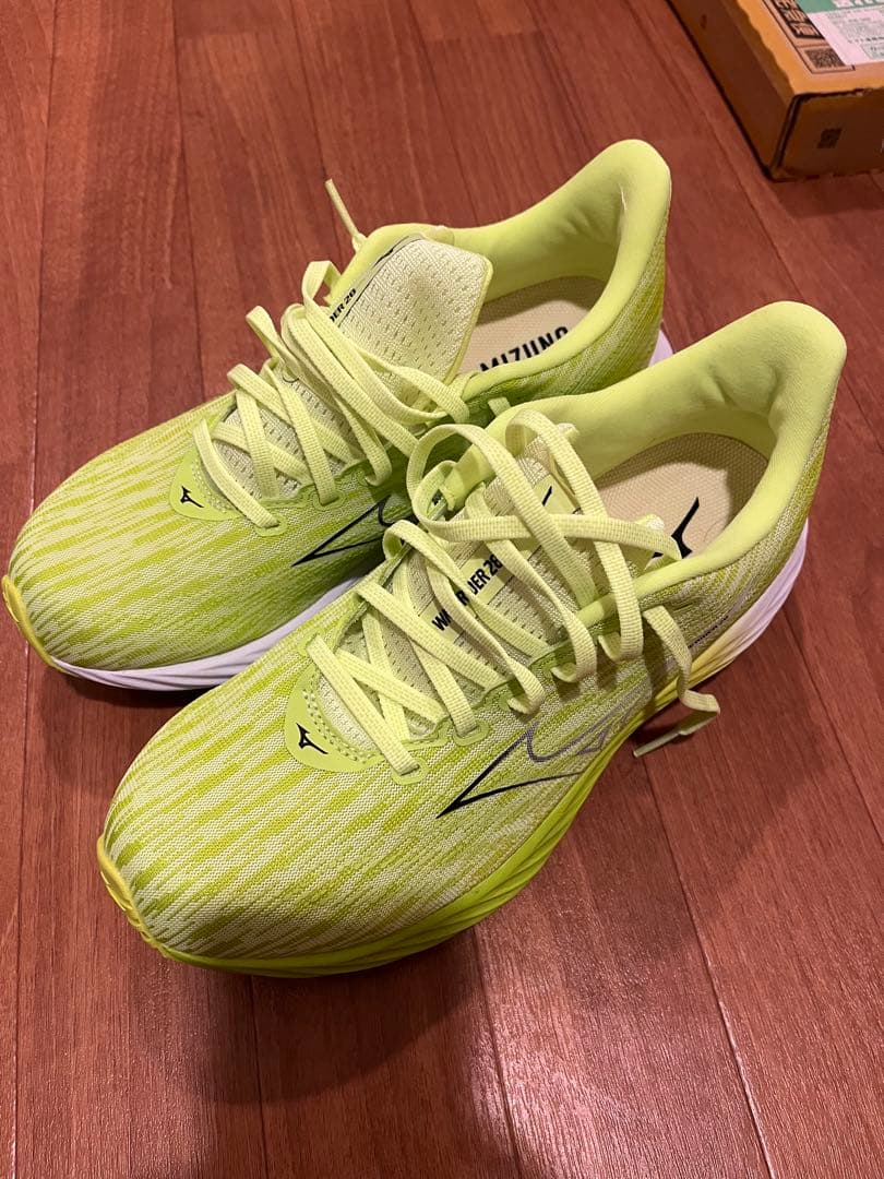 ミズノウェーブライダー28イエロー26.5cm