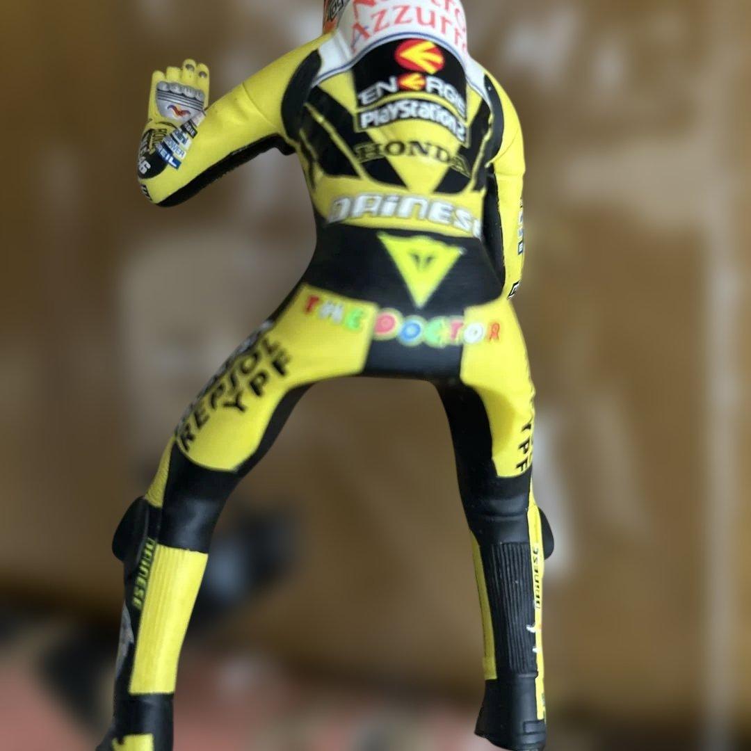 ミニチャンプス バレンティーノ・ロッシ　1/12スケール フィギュア