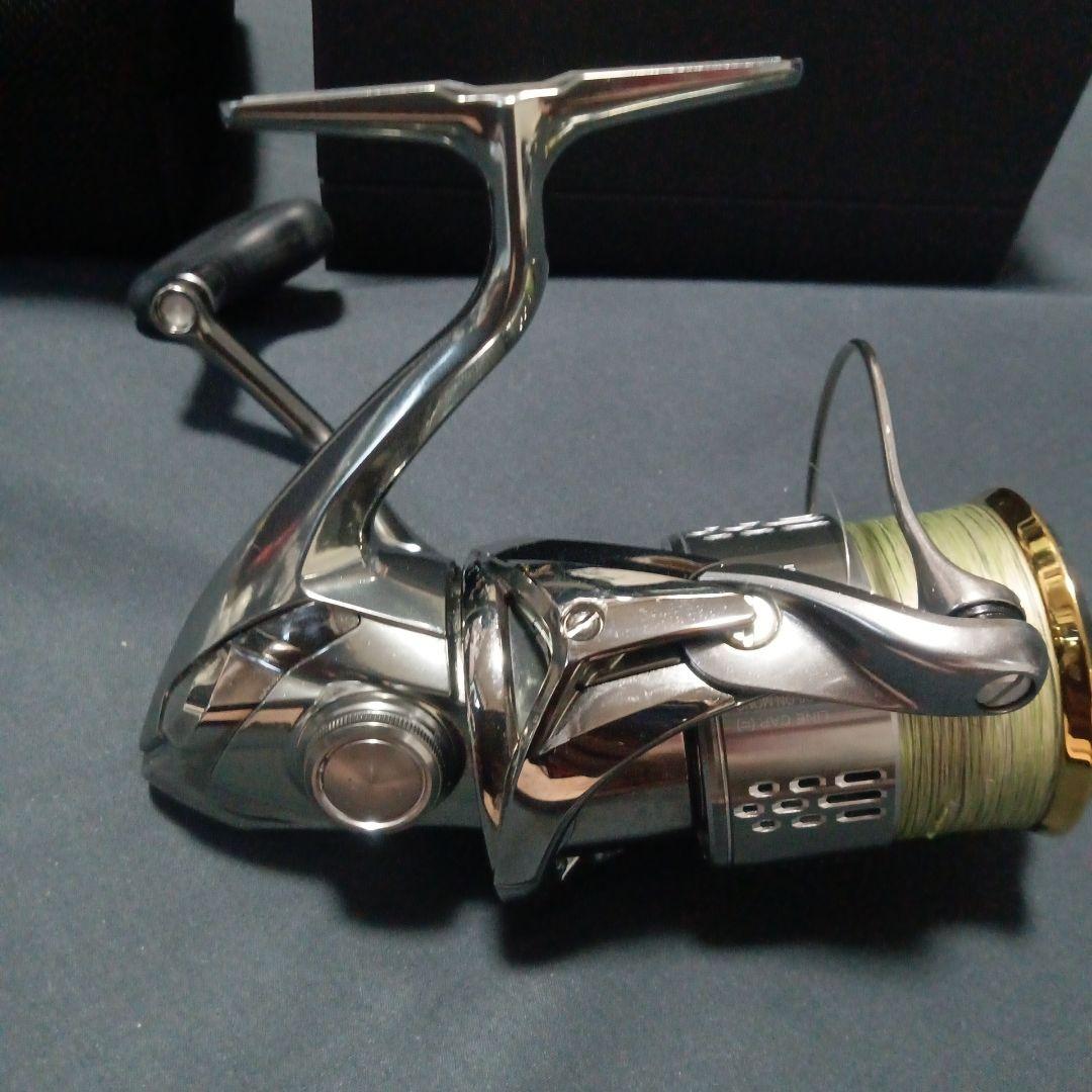 SHIMANO STELLA C3000MHG スピニングリール