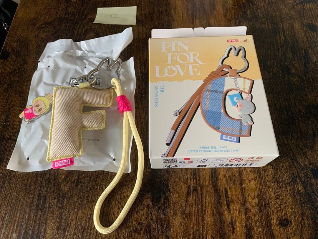 ラブブ PIN FOR LOVE アルファベット ペンダントアソートセット