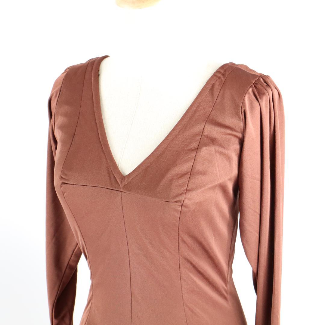 【美品フラメンコ衣装】光沢ブラウン×刺繍花柄 ドレス 大きく広がる裾 ワンピース